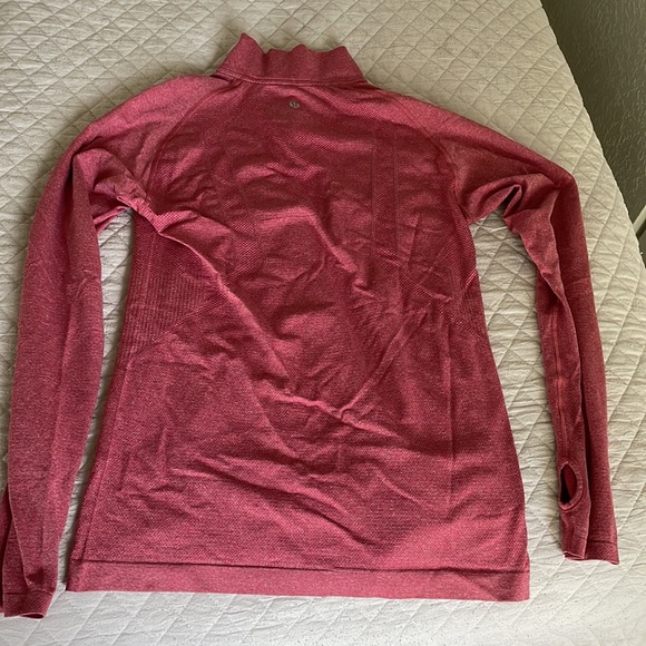 Lululemon Quater Zip - Picture 4 of 6